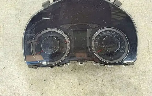 Hyundai i40 Speedometer (instrument cluster) 