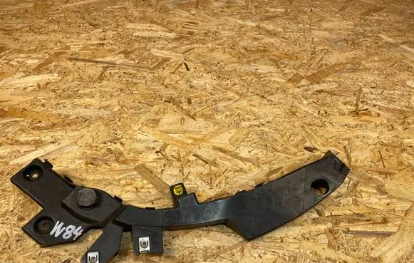Opel Vivaro Headlight/headlamp mounting bracket 9826095680
