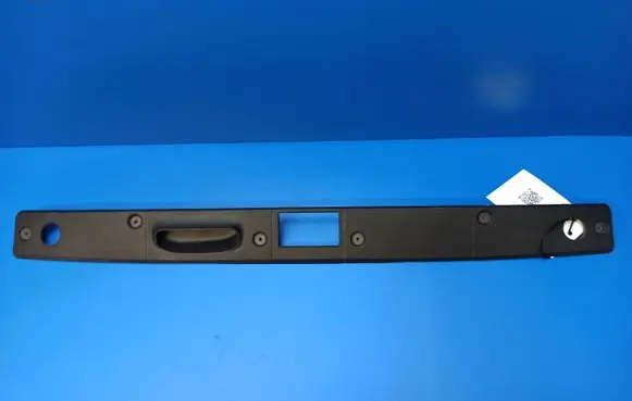 Mercedes-Benz E W211 Tailgate trim A2117500193