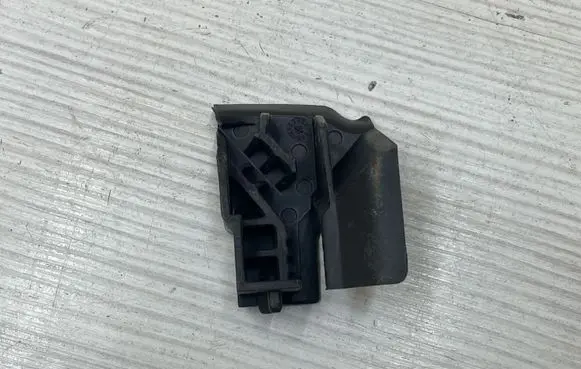 Toyota C-HR I Other interior part 68194F4011