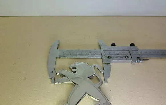 Peugeot Rifter Manufacturer badge logo/emblem 981676537A 866619