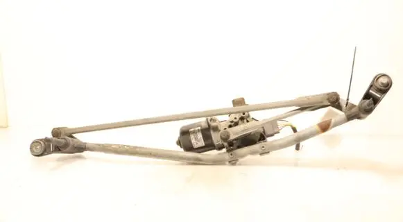 Front wiper linkage and motor