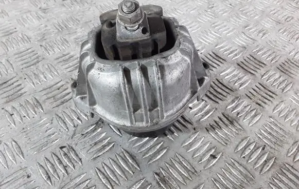BMW X1 E84 Engine mount bracket 677374203