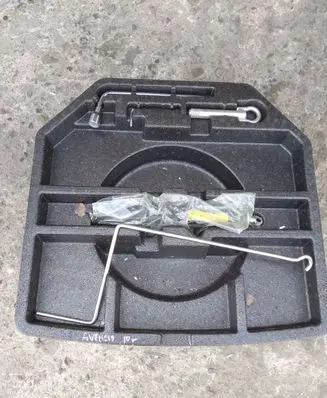 Toyota Avensis T270 Glove box in trunk 