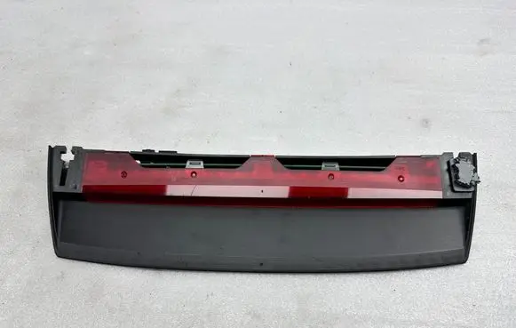 Audi A8 S8 D4 4H Third/center stoplight 4H0945097 4H0945097A