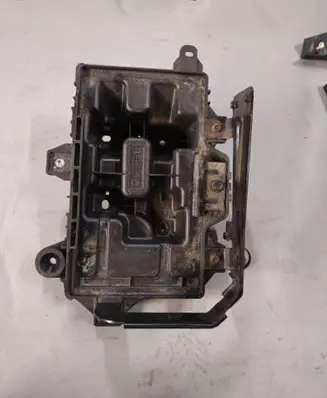 KIA Sportage Battery tray 37150F1500