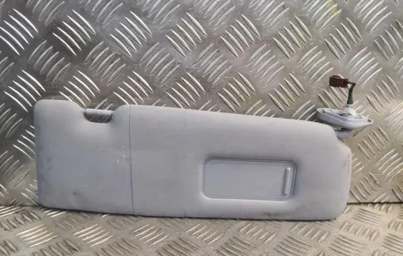 BMW 1 E81 E87 Sun visor 7120566
