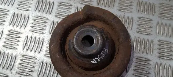 Ford Fiesta Coil spring mount 