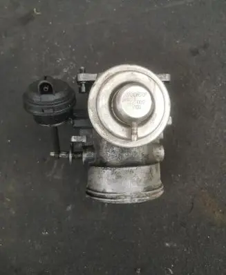 Volkswagen Touareg I Throttle valve 070128070F