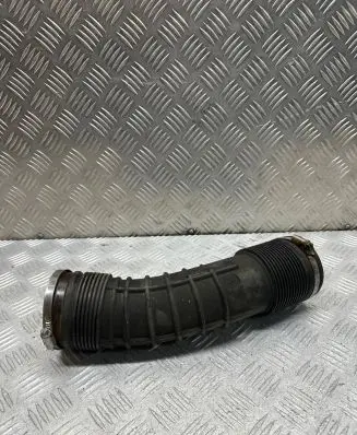 Volvo XC60 Air intake hose/pipe 6898050