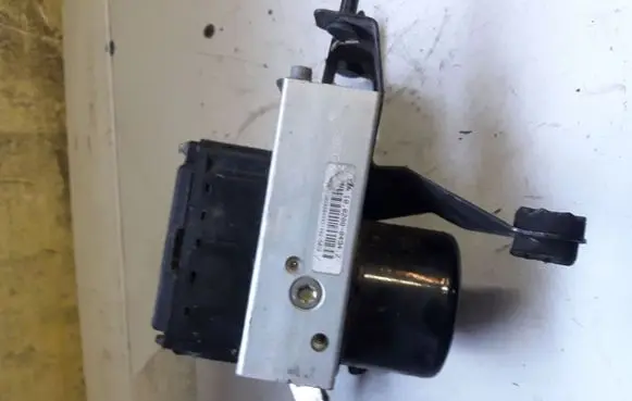 BMW 5 E39 ABS Pump 34516751767