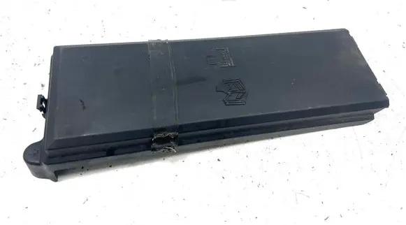 Land Rover Range Rover Sport L320 Fuse box cover