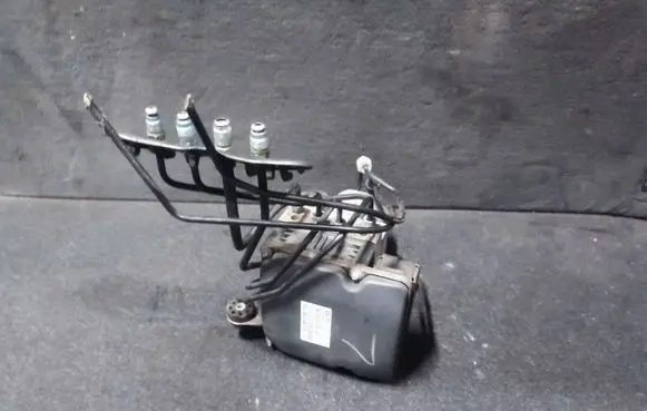 BMW 5 F10 F11 ABS Pump 6851374