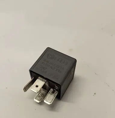 Seat Leon (1P) Other relay 8D0951253A