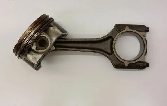 Audi A5 8T 8F Piston 