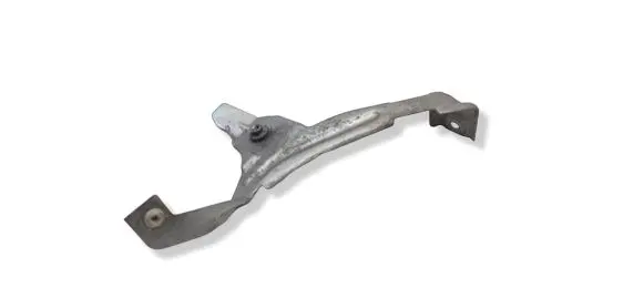 BMW 5 E60 E61 Fender mounting bracket 7161452