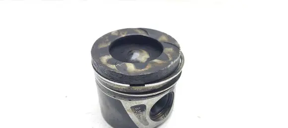Mercedes-Benz E W212 Piston 25R4