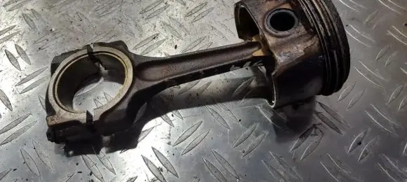 Peugeot 406 Connecting rod/conrod 