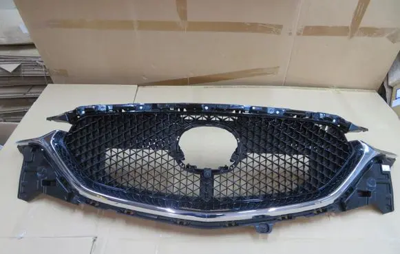 Mazda CX-5 II Front bumper upper radiator grill KB8B-50712