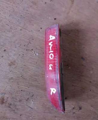 Toyota Avensis T270 Rear tail light reflector I090037