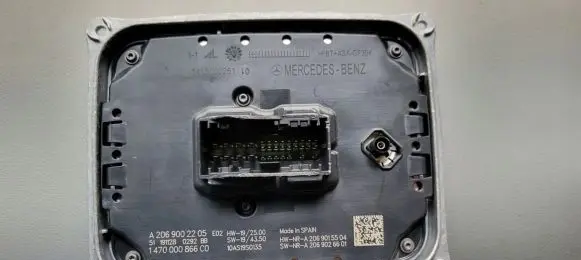 Mercedes-Benz C W206 Voltage converter/converter module 