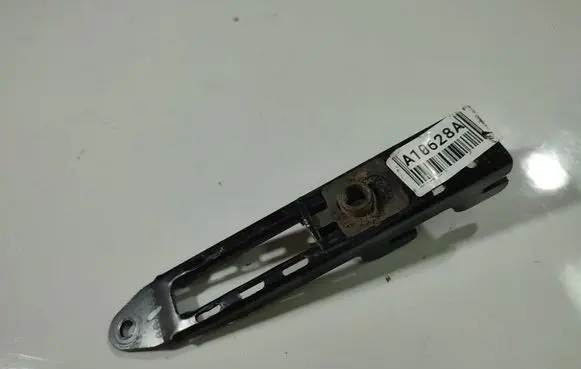 Seat Alhambra (Mk1) Seat belt adjustment rail 