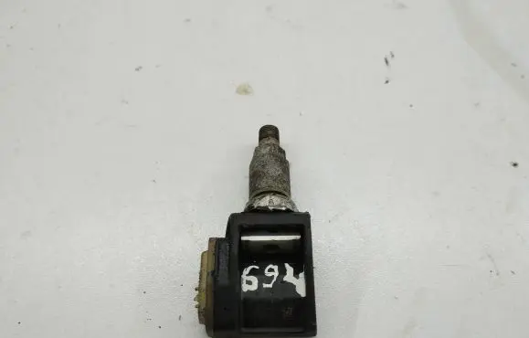 Mercedes-Benz E W213 Tire pressure sensor A0009052102 687695501