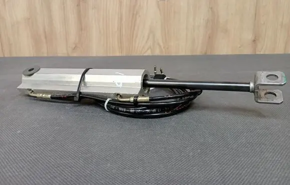 Mercedes-Benz SLK R171 Convertible roof line/pipe/hose 1718000472 A1718000472