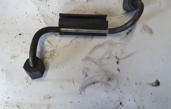 BMW 5 E39 Fuel injector supply line/pipe NOCODE