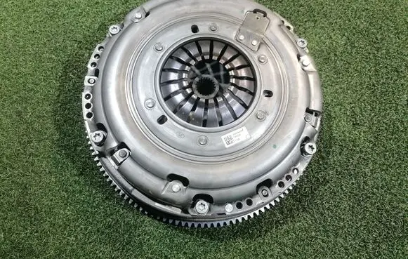 Renault Trafic III (X82) Clutch set kit 302059239R 123101516R