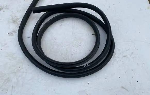Ford Galaxy Front door rubber seal