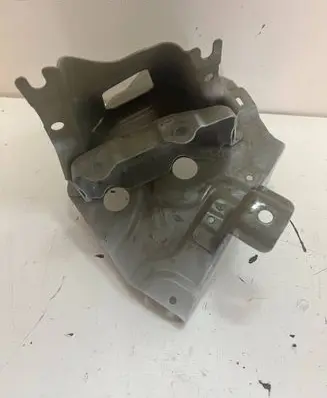 Honda HR-V Battery bracket 
