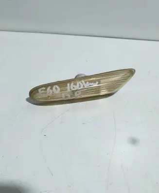 BMW 5 E60 E61 Front fender indicator light 6923920 6468