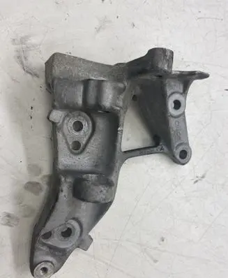 Peugeot 308 Generator/alternator bracket 9653249480