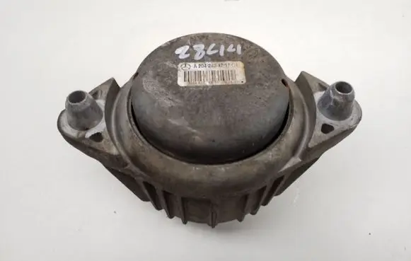 Mercedes-Benz C W204 Engine mount bracket a2042404717