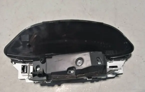 Toyota Yaris Speedometer (instrument cluster) 838000D660D MB4573003176