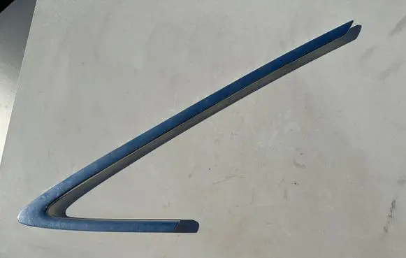 BMW 2 F45 Front door glass trim molding 27000825