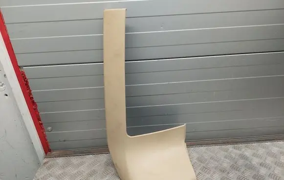 Tesla Model S Ashtray trim (front) 100231002D