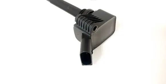 Volkswagen PASSAT B7 USA High voltage ignition coil 06J905110F