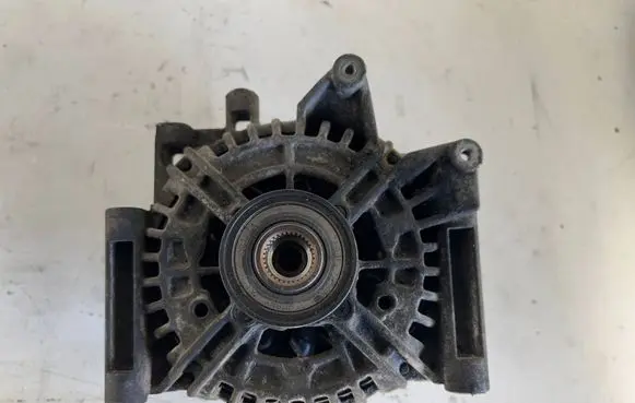 Mercedes-Benz E W211 Generator/alternator a0131540002 0124625014