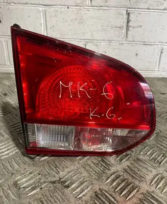 Volkswagen Golf VI Tailgate rear/tail lights