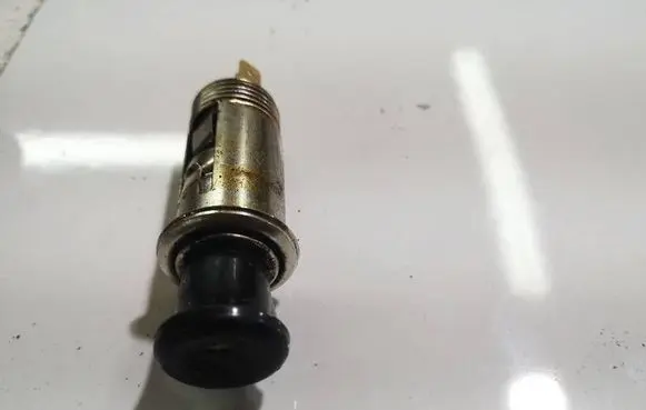 Dacia Sandero Cigarette lighter 