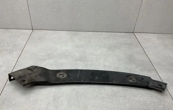 Volkswagen Tiguan Radiator support slam panel bracket 5N0805932B