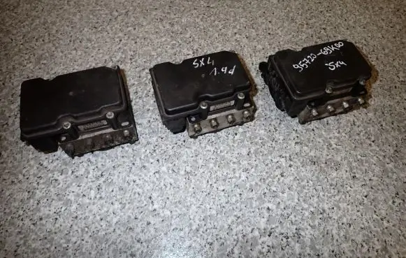 Suzuki SX4 ABS control unit/module 0265800493
