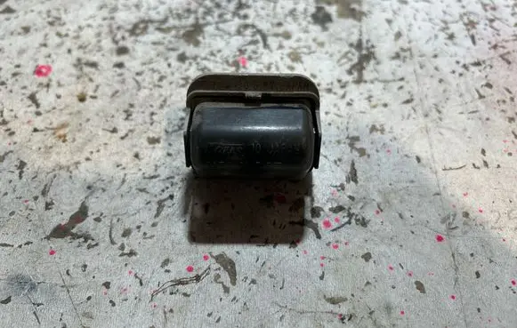 Mazda 6 Number plate light 13061971