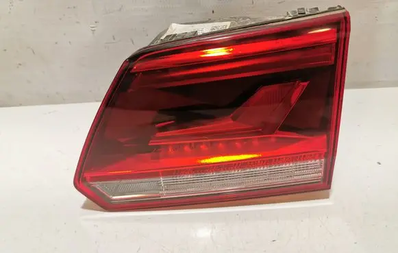 Volkswagen Atlas Tailgate rear/tail lights 3CN945094D