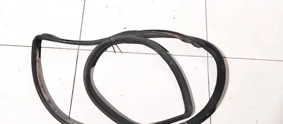 Mercedes-Benz C AMG W204 Rubber seal rear door 