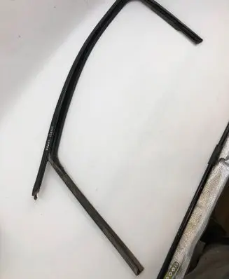 Cupra Formentor Rubber seal front door window/glass 
