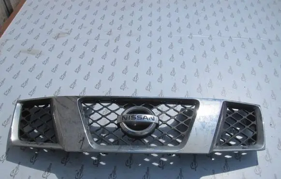 Front bumper upper radiator grill