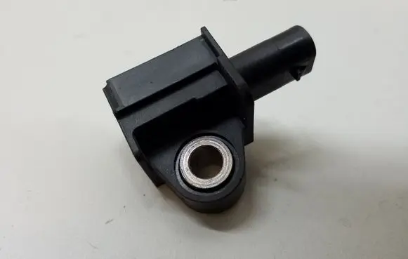 Chrysler Pacifica Airbag deployment crash/impact sensor 68185746AA